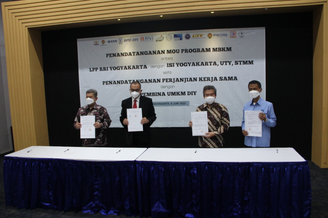 Dorong Peningkatan Kualitas Lulusan, STMM Tandatangani Kesepakatan Bersama Dengan LLP RRI Yogyakarta