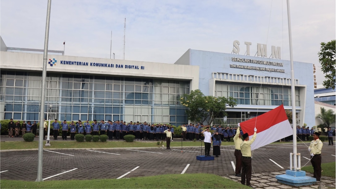 Wamen Komdigi Nezar Patria Pimpin Upacara Hari Pahlawan di STMM
